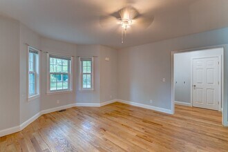 79 Winchester Ave in New Haven, CT - Building Photo - Building Photo