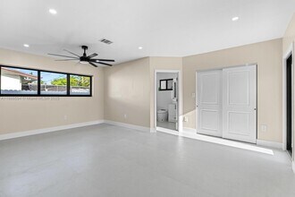 9300 Marine Dr in Cutler Bay, FL - Building Photo - Building Photo