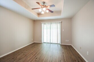 9614 Brandon Rock Lane in Houston, TX - Building Photo - Building Photo