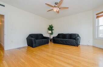 126 Minden St in Boston, MA - Building Photo - Building Photo