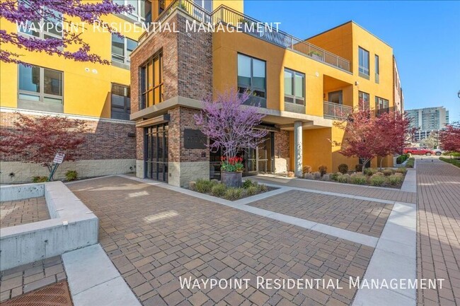 880 W River St in Boise, ID - Building Photo - Building Photo
