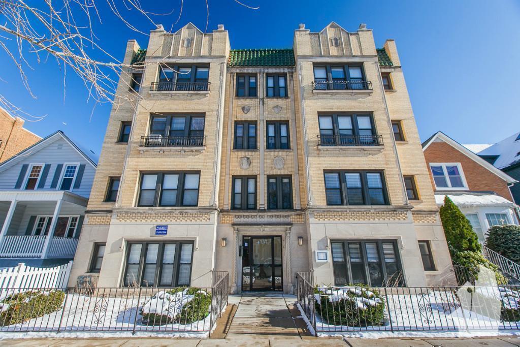 4738 N Hermitage Ave, Unit 307 in Chicago, IL - Building Photo