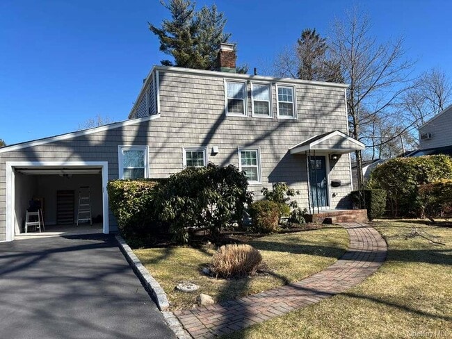 property at 70 Appletree Ln