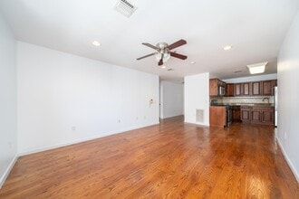 135 38th St in Union City, NJ - Building Photo - Building Photo