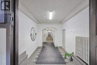 33 Maitland St in Toronto, ON - Building Photo - Building Photo