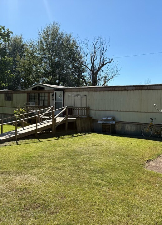 418 Harmony Rd in Crystal Springs, MS - Building Photo