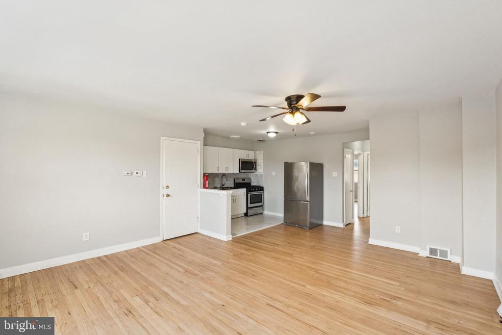 7239 Haverford Ave in Philadelphia, PA - Building Photo