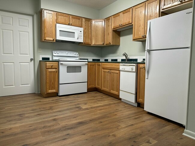 532 Schneider Dr in Fort Walton Beach, FL - Building Photo - Building Photo