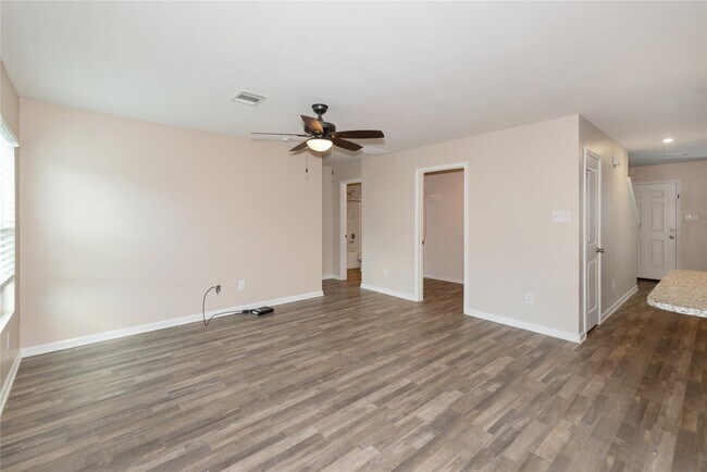15621 Briar Forest Dr in Conroe, TX - Building Photo - Building Photo