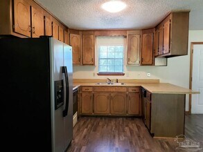 733 Neal Rd in Cantonment, FL - Building Photo - Building Photo