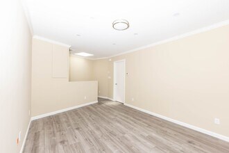 12 Day St in San Francisco, CA - Building Photo - Building Photo