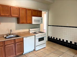 2618 Eden Ave in Cincinnati, OH - Building Photo - Building Photo
