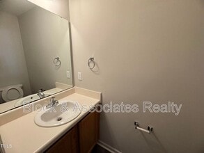 2615 Vega Ct in Raleigh, NC - Building Photo - Building Photo