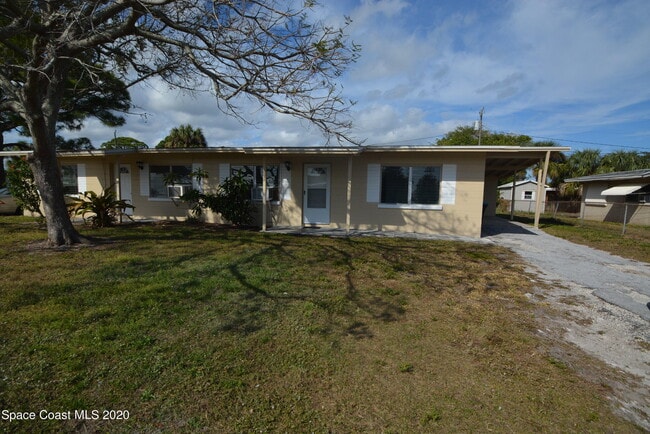 property at 2597 Stephens Dr NE