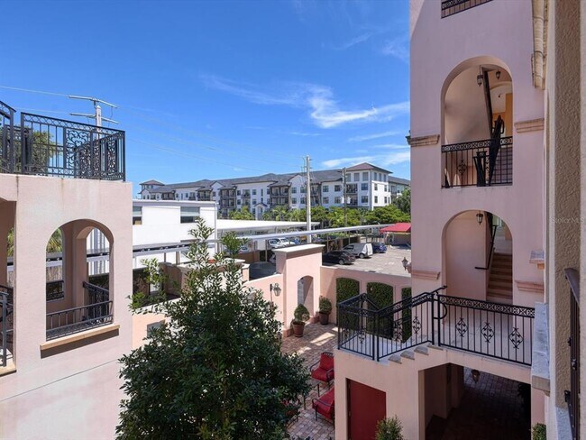 property at 525 N Orange Ave