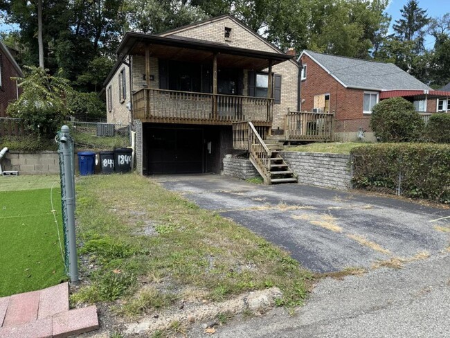 1844 Younger Ave in Pittsburgh, PA - Building Photo - Building Photo