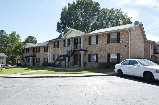 Rockbridge Court Apartments in Norcross, GA - Foto de edificio - Building Photo