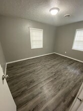 1912 Overbrook Dr in Oklahoma City, OK - Building Photo - Building Photo