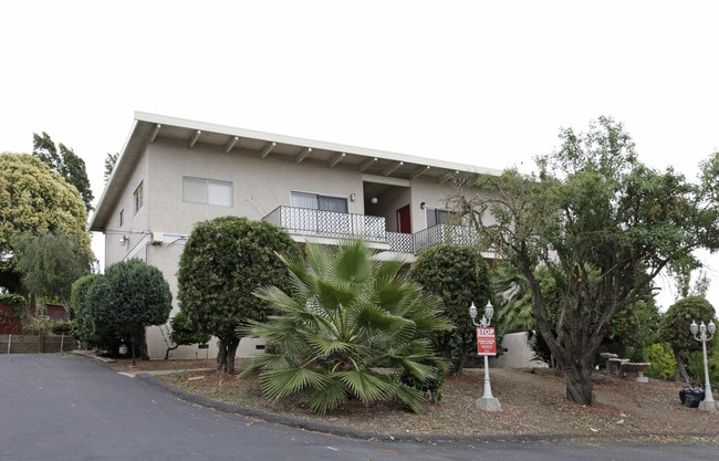 Hilridge Apartments in Vallejo, CA - Foto de edificio - Building Photo