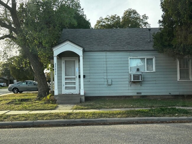 property at 2202 18th St