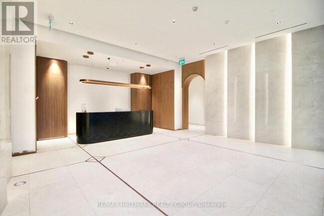 560-1560 Rideau St in Ottawa, ON - Building Photo - Building Photo