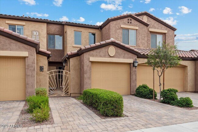 property at 250 W Queen Creek Rd
