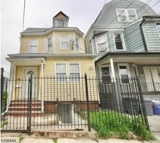 159 Grafton Ave in Newark, NJ - Building Photo