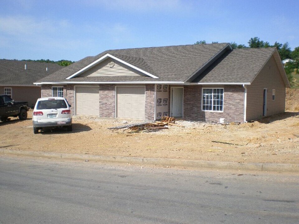 650 S Rolla St in Rolla, MO - Building Photo