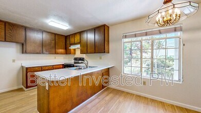 657 Rinaldo St in Santa Rosa, CA - Building Photo - Building Photo