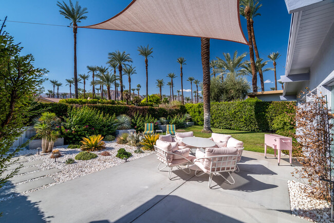 70418 Tamarisk Ln in Rancho Mirage, CA - Foto de edificio - Building Photo