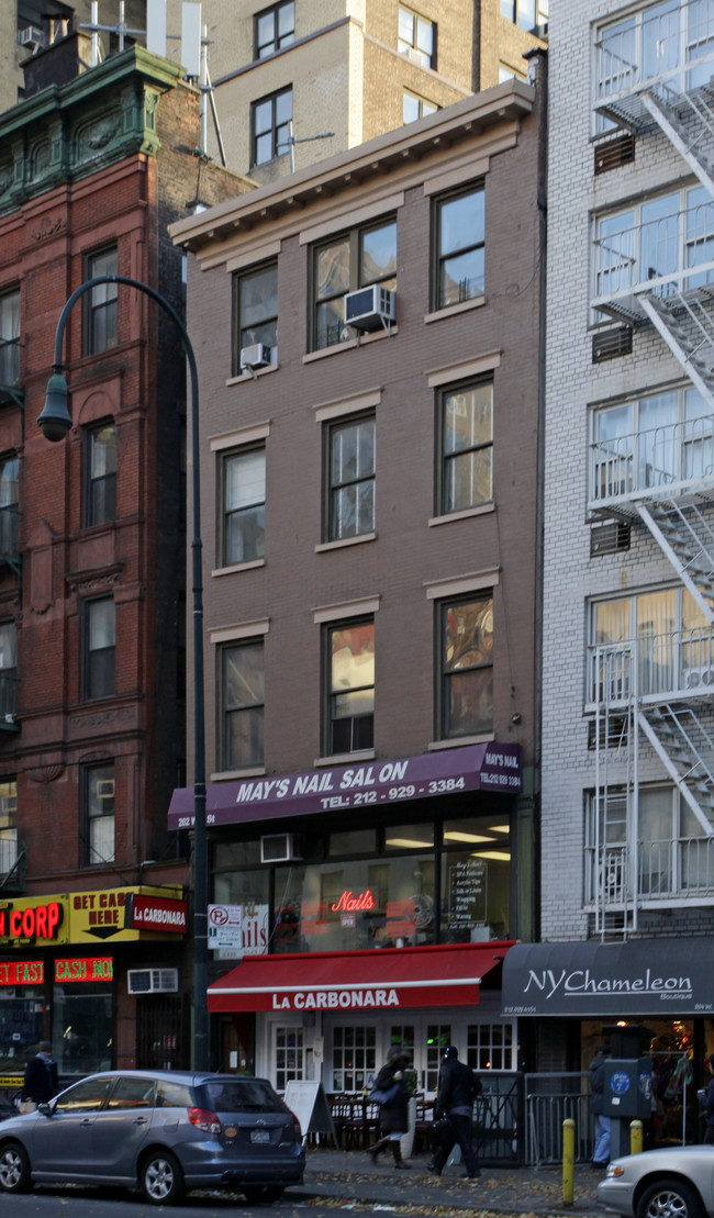 202 W 14th St in New York, NY - Foto de edificio - Building Photo