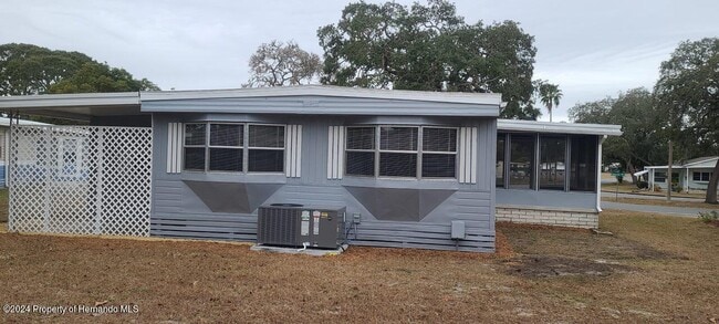 property at 7496 Highpoint Blvd