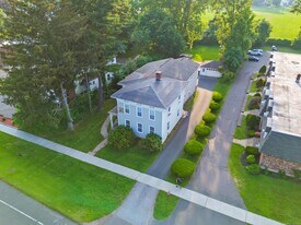 324 Main St in Portland, CT - Building Photo