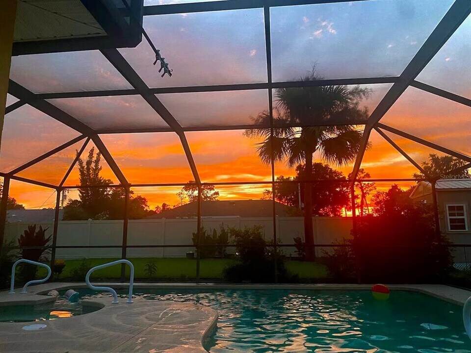 24 Wellesley Ln in Palm Coast, FL - Building Photo