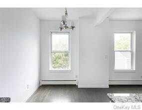144 Union St in Poughkeepsie, NY - Building Photo - Building Photo