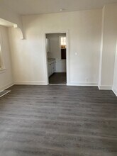 221 Main St in East St. Louis, IL - Building Photo - Building Photo