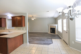 1907 SW Columbus Rd in Bentonville, AR - Building Photo - Building Photo