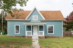 206 S Cleveland St in Meridian, TX - Building Photo