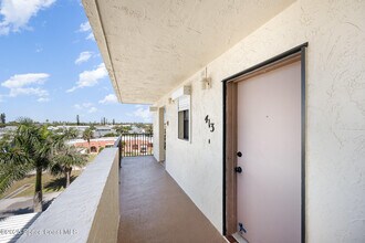 500 Palm Springs Blvd in Indian Harbour Beach, FL - Foto de edificio - Building Photo