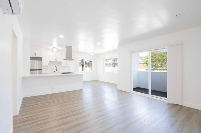 property at 1235 N Ogden Dr