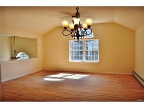 46 Commonwealth Ave in Middletown, NY - Building Photo - Building Photo