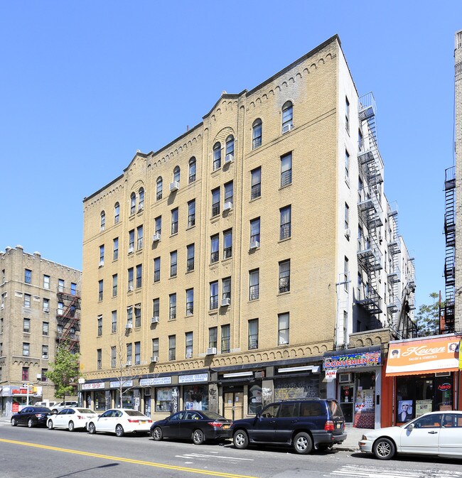 1106 Boynton Ave in Bronx, NY - Foto de edificio - Building Photo