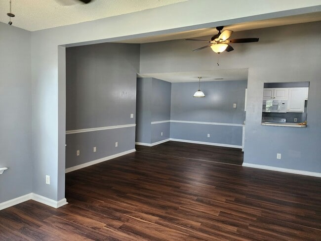 527 3rd Loop Rd in Florence, SC - Building Photo - Building Photo