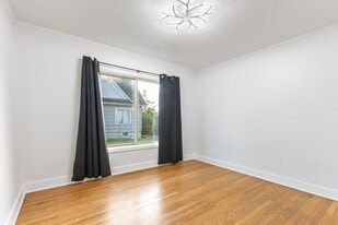 710 Prospect Ave N in Kent, WA - Building Photo