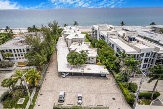 1203 Hillsboro Mile in Hillsboro Beach, FL - Building Photo - Building Photo