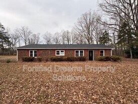 431 Peeden Dr in Gibsonville, NC - Building Photo