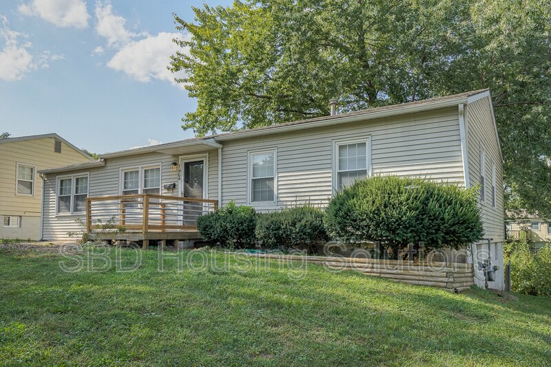 1404 N Pearl Dr in Independence, MO - Building Photo