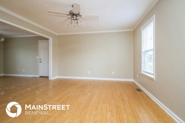 2810 Waywood Dr in Murfreesboro, TN - Foto de edificio - Building Photo