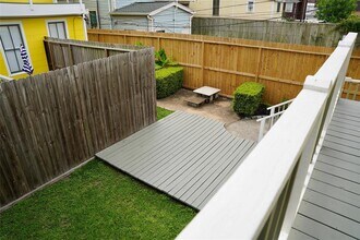 1513 24th Street Rear in Galveston, TX - Building Photo - Building Photo