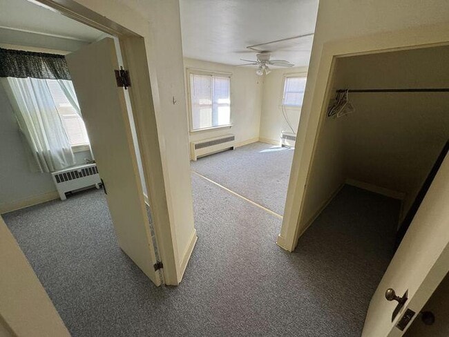 212 W Pine Ave in Bloomsburg, PA - Building Photo - Building Photo